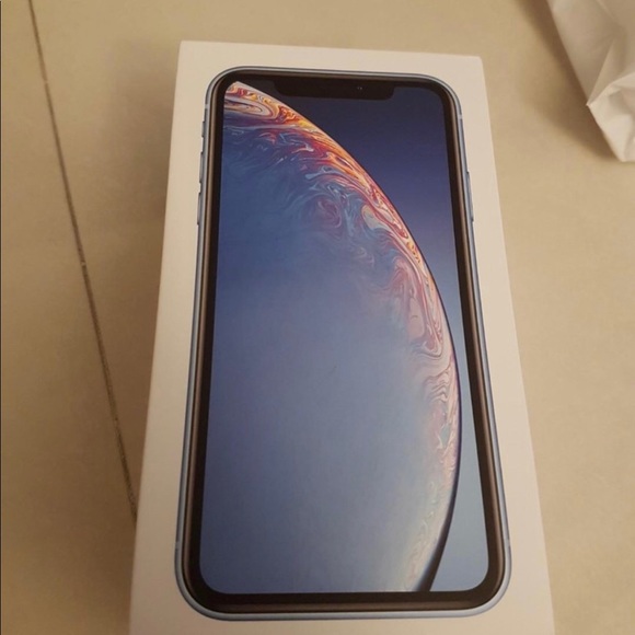 Blue iPhone XR Black Friday deal - Picture 2 of 3